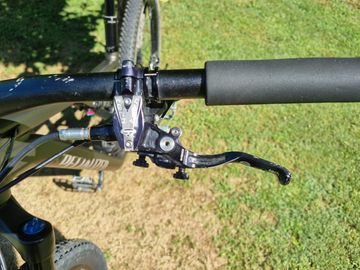 Specialized Stumpjumper Comp Alloy 2023 2023 Mountainbike usato, Grigio chiaro — immagine 7 di 7