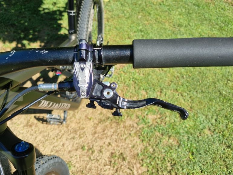 Specialized Stumpjumper Comp Alloy 2023 2023 Mountainbike usato, Grigio chiaro — immagine 7 di 7