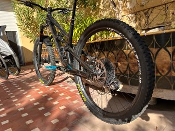 Used Canyon Torque 29 CF 7 2022 with some upgrades 2022 Mountainbike, Black — image 8 of 30