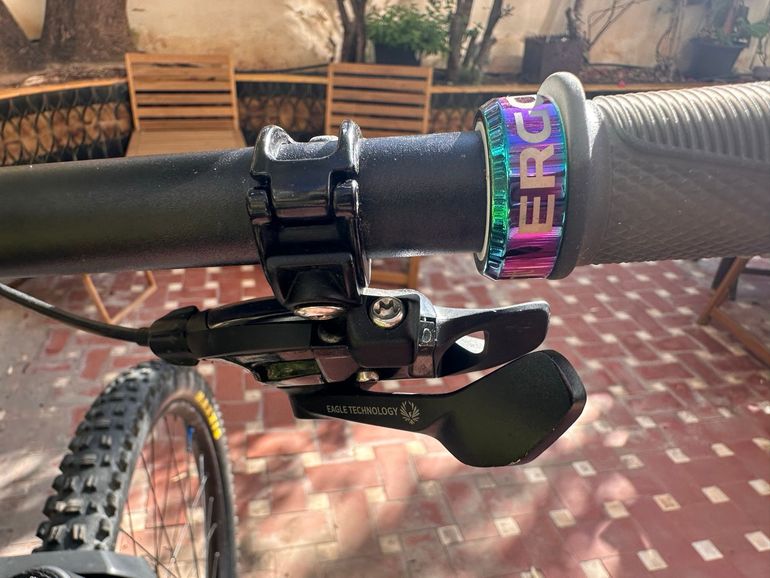 Used Canyon Torque 29 CF 7 2022 with some upgrades 2022 Mountainbike, Black — image 20 of 30