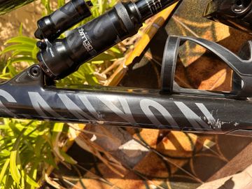 Used Canyon Torque 29 CF 7 2022 with some upgrades 2022 Mountainbike, Black — image 25 of 30