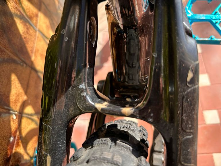 Used Canyon Torque 29 CF 7 2022 with some upgrades 2022 Mountainbike, Black — image 23 of 30