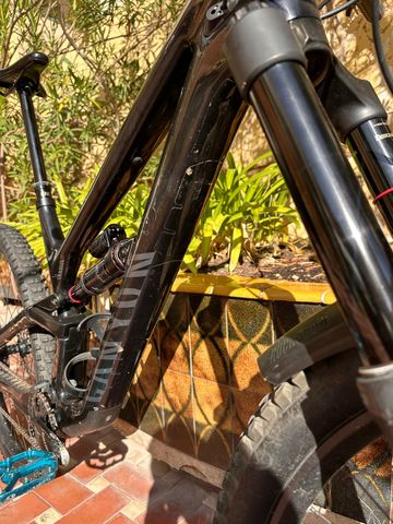 Used Canyon Torque 29 CF 7 2022 with some upgrades 2022 Mountainbike, Black — image 24 of 30