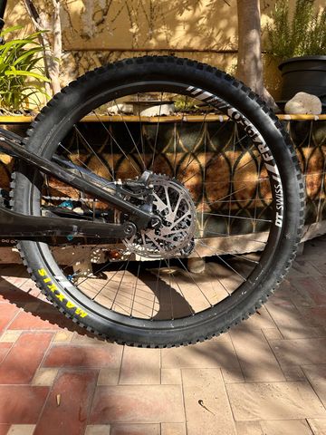 Used Canyon Torque 29 CF 7 2022 with some upgrades 2022 Mountainbike, Black — image 9 of 30