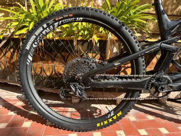 Used Canyon Torque 29 CF 7 2022 with some upgrades 2022 Mountainbike, Black — image 6 of 30
