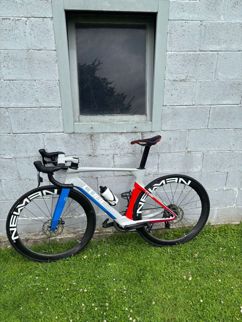 Brugt CUBE LITENING AERO C:68X PRO 2023 2023 Road & Gravel