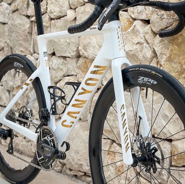 Käytetty Canyon Aeroad CFR AXS 2026 2026 Road & Gravel — kuva 3 / 3