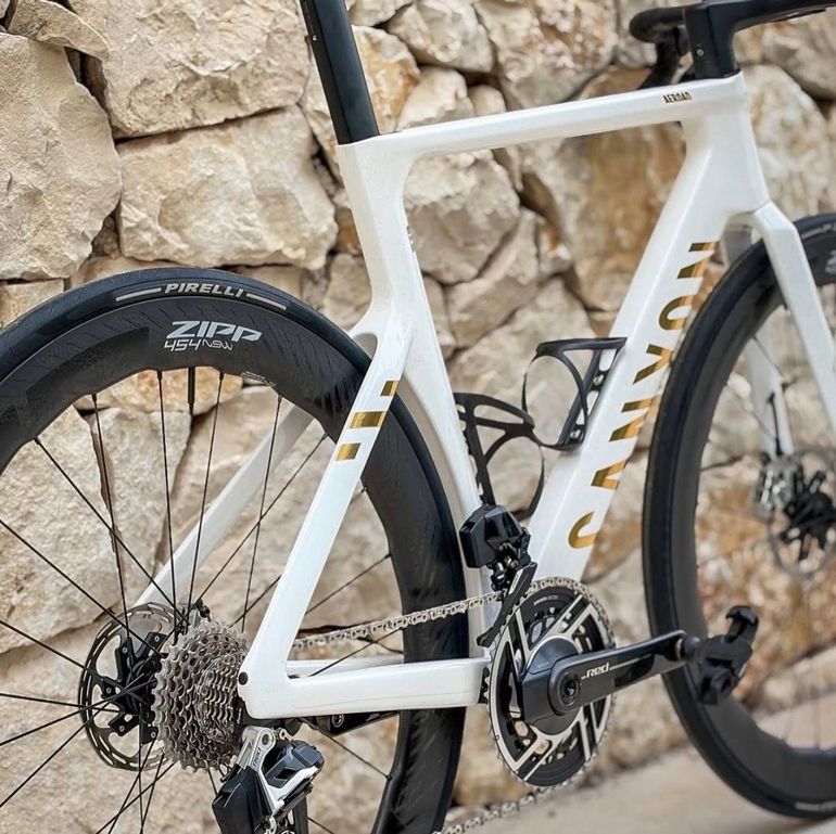 Käytetty Canyon Aeroad CFR AXS 2026 2026 Road & Gravel — kuva 2 / 3