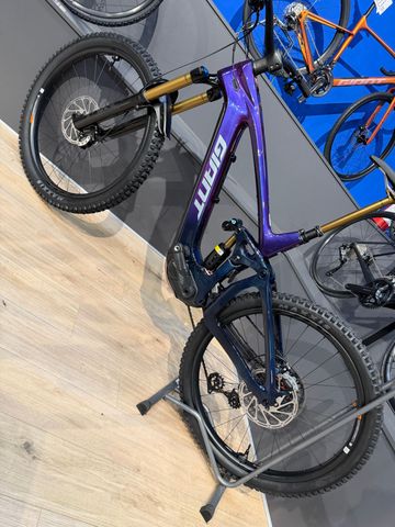 Gebrauchtes Giant Reign Advanced E+ 0 2026 2026 Mountainbike, Violett, 27.5 — Bild 15 von 16