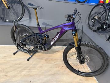 Gebrauchtes Giant Reign Advanced E+ 0 2026 2026 Mountainbike, Violett, 27.5 — Bild 4 von 16