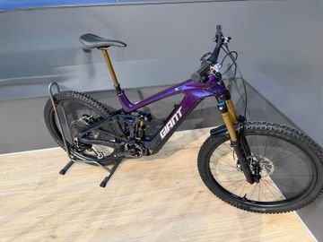 Gebrauchtes Giant Reign Advanced E+ 0 2026 2026 Mountainbike, Violett, 27.5 — Bild 3 von 16