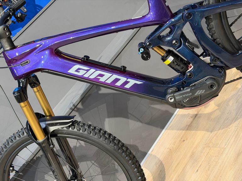 Gebrauchtes Giant Reign Advanced E+ 0 2026 2026 Mountainbike, Violett, 27.5 — Bild 16 von 16