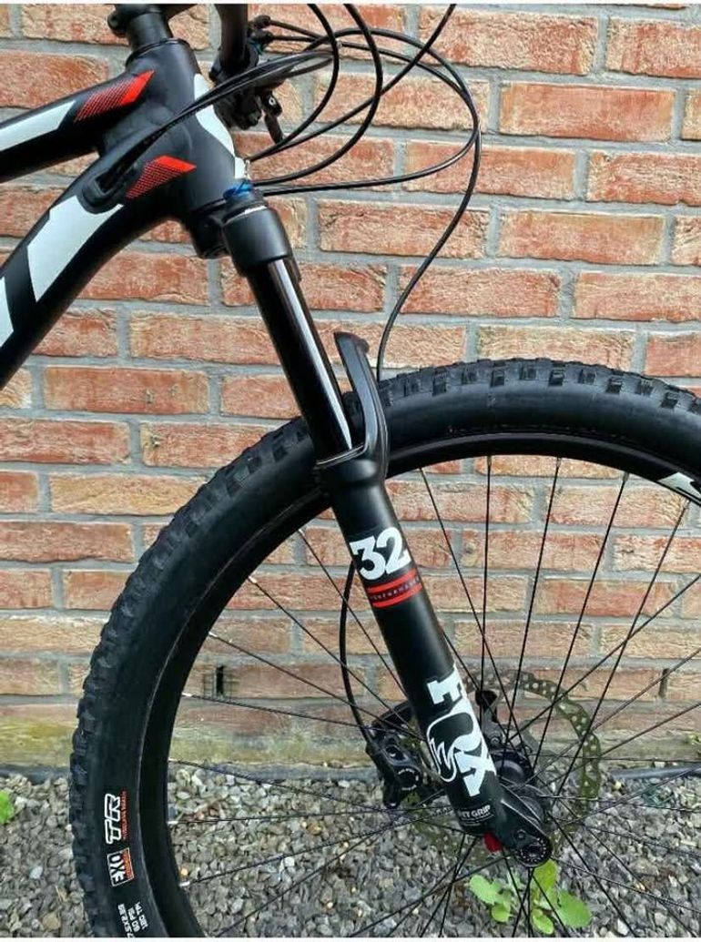 Scott Spark 750 2017 2017 Mountainbike de segunda mano, Negro — imagen 3 de 4