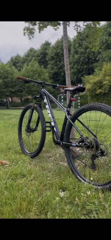 Gebrauchtes Trek Marlin 4 Gen 2 2025 2025 Mountainbike, Schwarz, 27.5, 29 — Bild 8 von 9