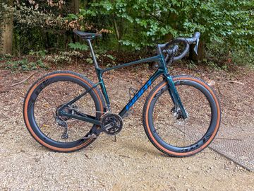 Used Giant Revolt Advanced 2 2022 2022 Road & Gravel, Blue — image 1 of 5