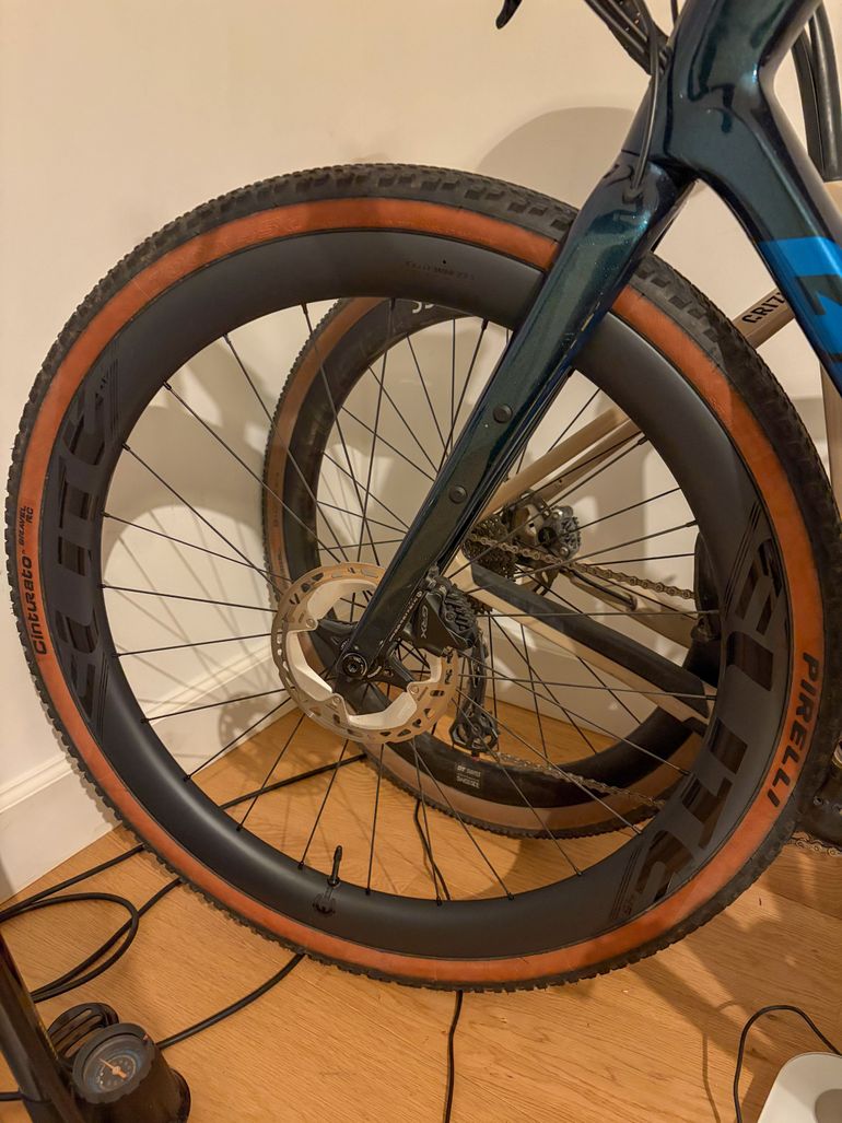 Used Giant Revolt Advanced 2 2022 2022 Road & Gravel, Blue — image 5 of 5