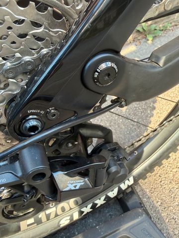 Canyon Strive CF 8.0 2020 2020 Mountainbike d'occasion — image 8 sur 22