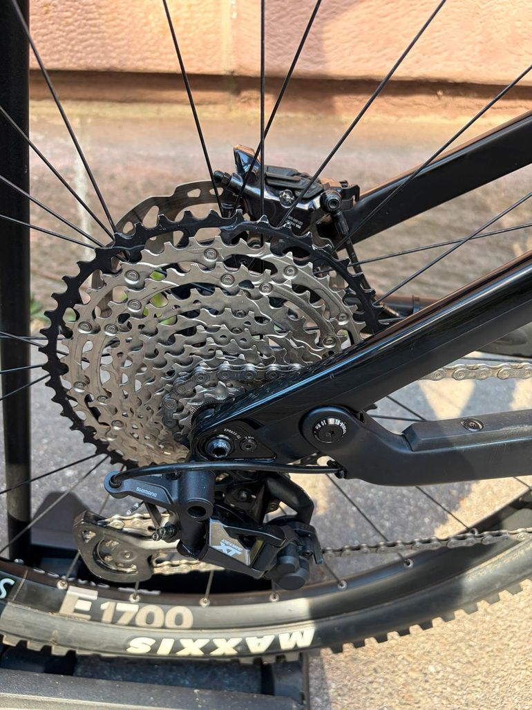 Canyon Strive CF 8.0 2020 2020 Mountainbike d'occasion — image 9 sur 22