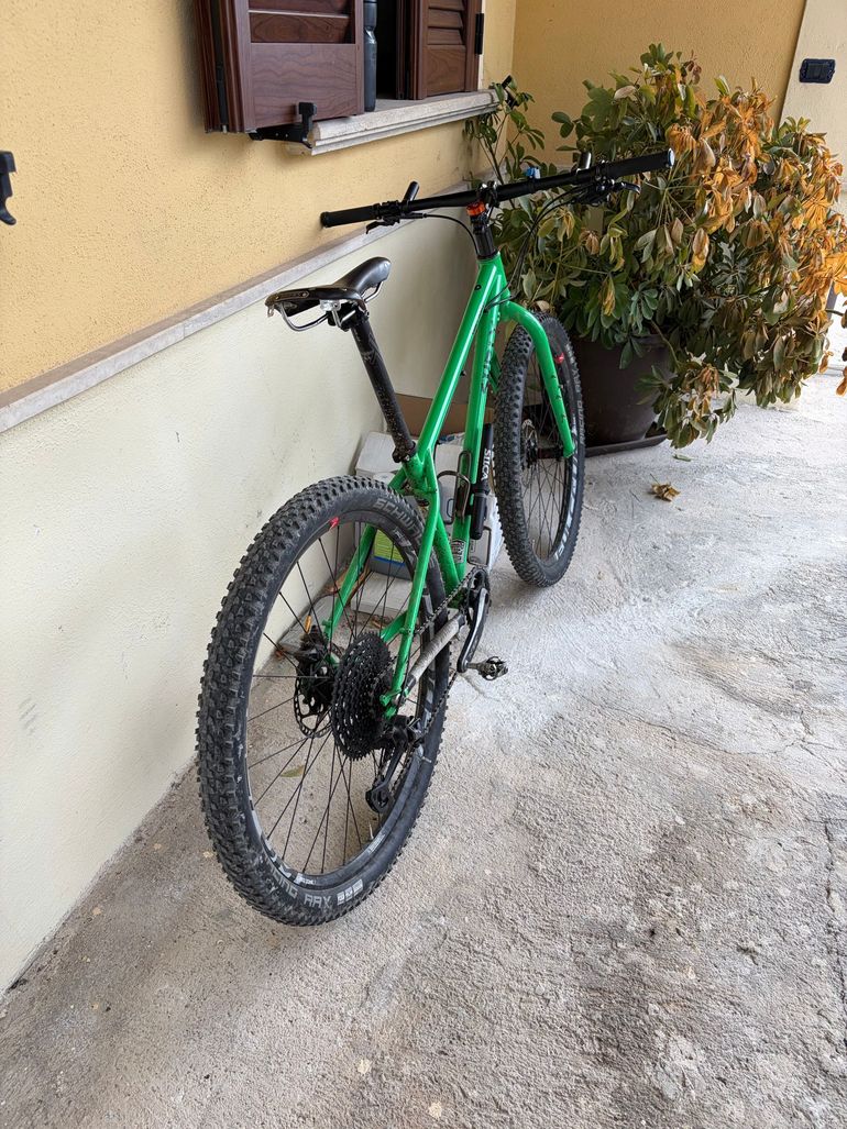 Used Surly Karate Monkey 2020 2020 Mountainbike, Green, 27.5, 29 — image 4 of 4