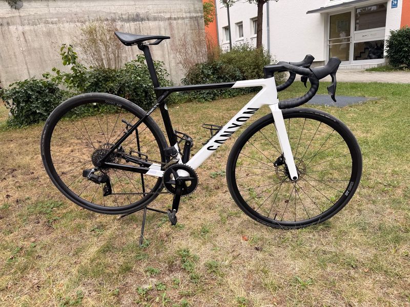 Used Canyon Ultimate CF SL 7 AXS 2024 2024 Road & Gravel