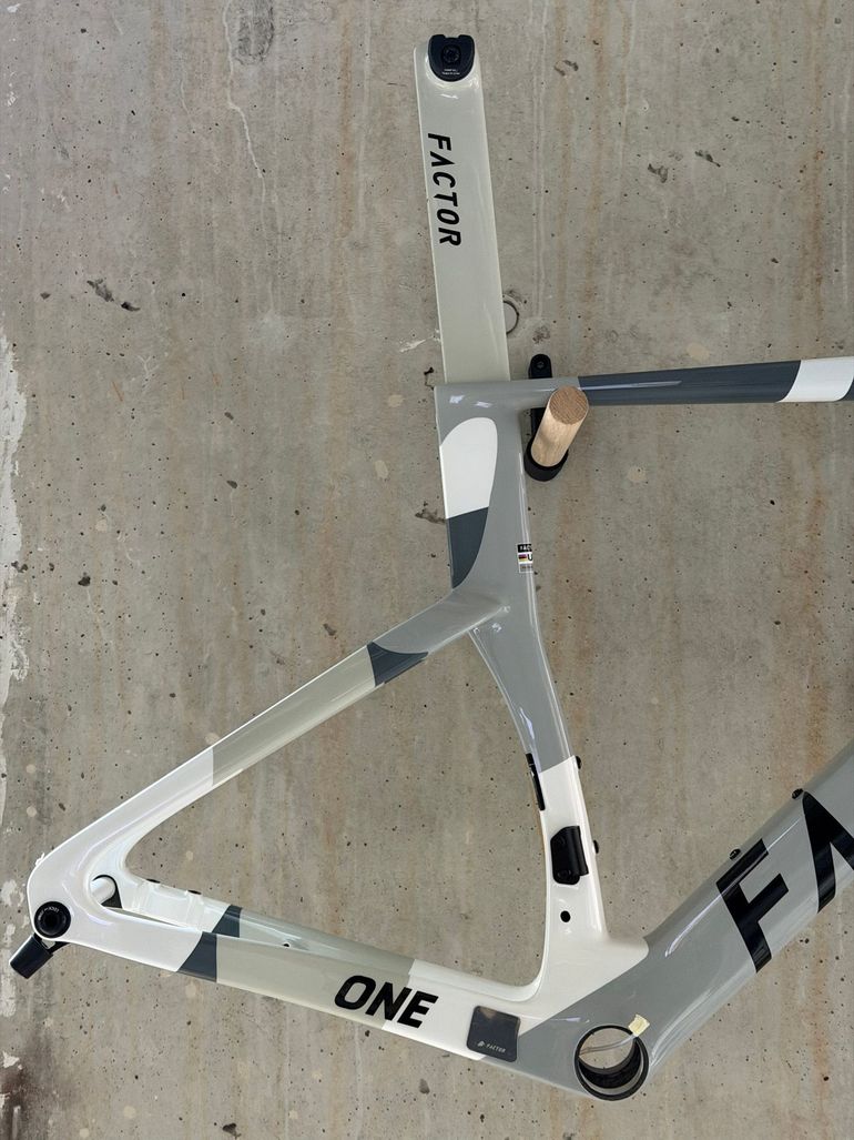 Used Factor One Frameset 2026 Road & Gravel, White — image 4 of 6