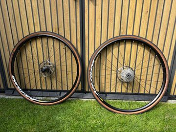 Tweedehands Giant Revolt 0 2021 2021 Road & Gravel — afbeelding 3 van 10