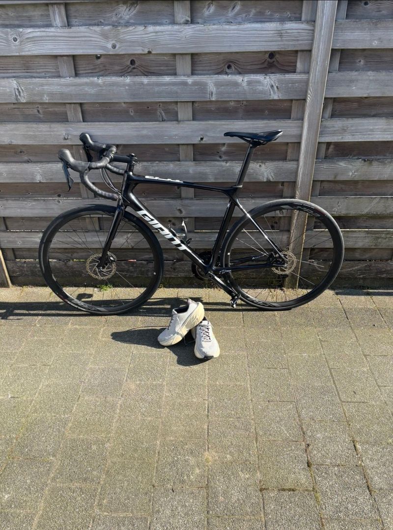 Giant TCR Advanced Disc 2 2022 2022 Road & Gravel d'occasion