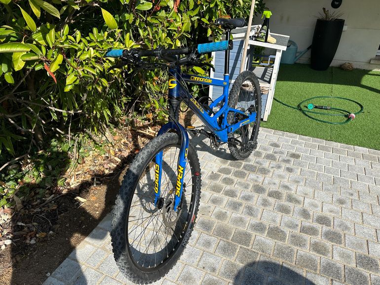 Used Cannondale Jekyll 700 2002 Mountainbike, Blue — image 2 of 10