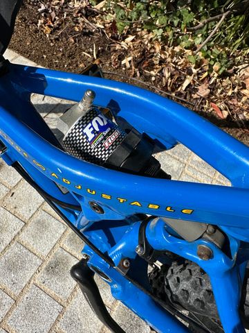 Used Cannondale Jekyll 700 2002 Mountainbike, Blue — image 5 of 10