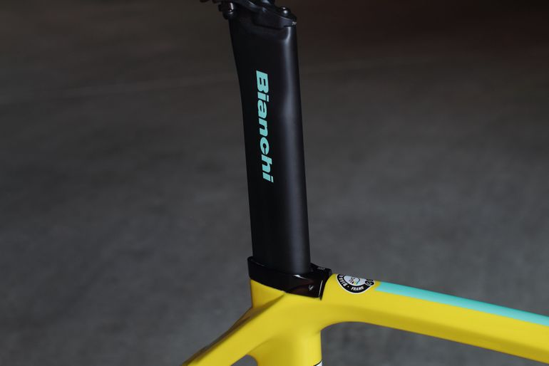 Tweedehands Bianchi Oltre XR.1 Ultegra 2016 Frameset 2016 Road & Gravel — afbeelding 6 van 16