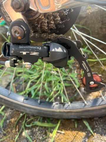 Used Rossignoli Custom Shimano Tourney 2016 Mountainbike, Light Gray — image 4 of 5