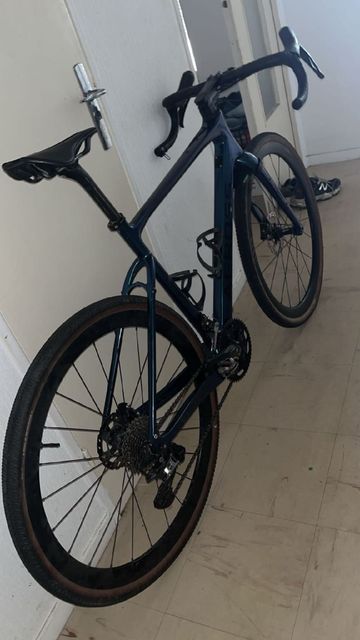 Used Kross Esker Custom Shimano GRX 2025 Road & Gravel, Blue — image 1 of 4