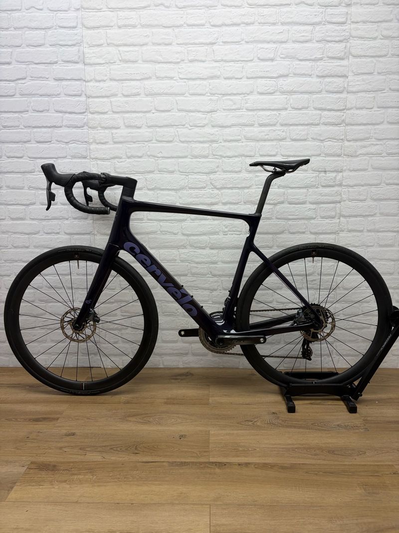 Used Cervélo Caledonia-5 Force eTap AXS Disc 2021 2021 Road & Gravel