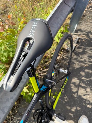 Použité Giant TCR Advanced SL 2 2017 2017 Road & Gravel — obrázek 4 z 8