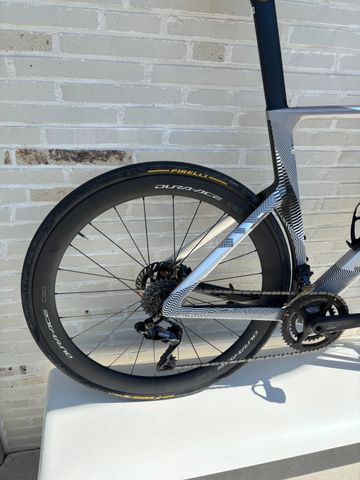 Używany Canyon CFR Pantone 2026 Road & Gravel — zdjęcie 10 z 13