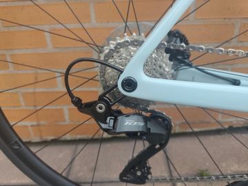 Brugt Scott addict 50 2025 Custom Shimano 105 2025 Road & Gravel — billede 3 af 10