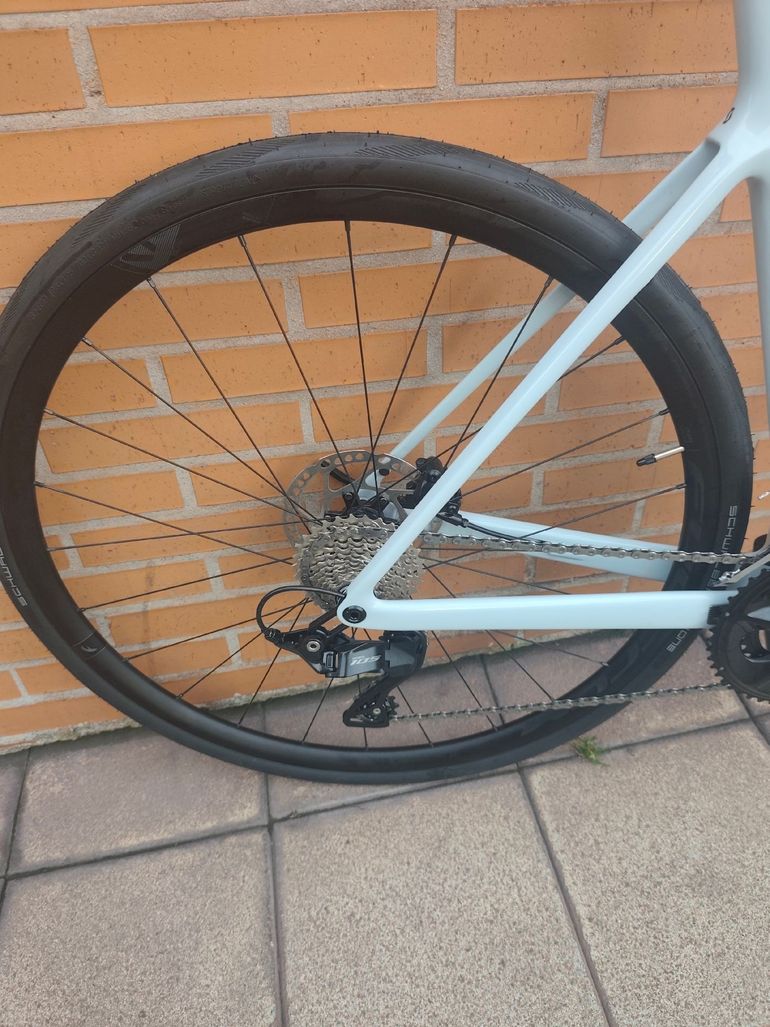 Brugt Scott addict 50 2025 Custom Shimano 105 2025 Road & Gravel — billede 6 af 10