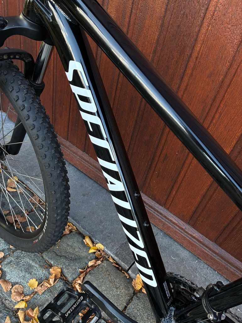 Gebrauchtes Specialized Rockhopper 27.5 2023 2023 Mountainbike, Schwarz, 27.5 — Bild 6 von 12