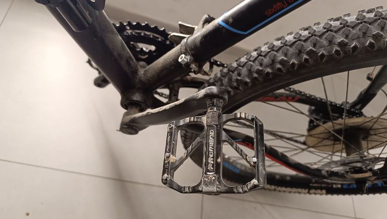 Used Torpado Custom Shimano Acera 2019 Mountainbike, Black — image 3 of 13