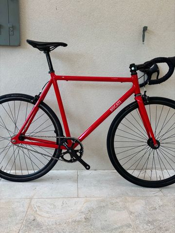 Used Ducati Custom Single Speed / Fixed Gear 2014 Road & Gravel, Red — image 2 of 15