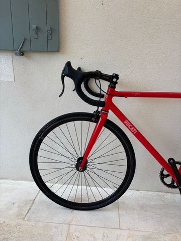 Used Ducati Custom Single Speed / Fixed Gear 2014 Road & Gravel, Red — image 14 of 15