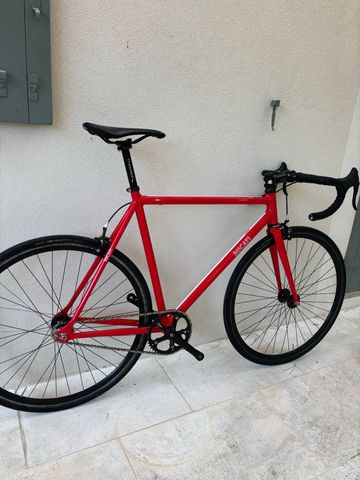 Used Ducati Custom Single Speed / Fixed Gear 2014 Road & Gravel, Red — image 3 of 15