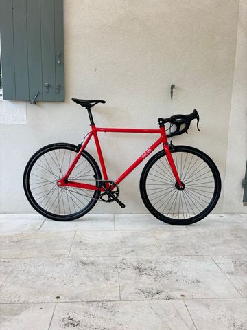 Used Ducati Custom Single Speed / Fixed Gear 2014 Road & Gravel, Red — image 1 of 15