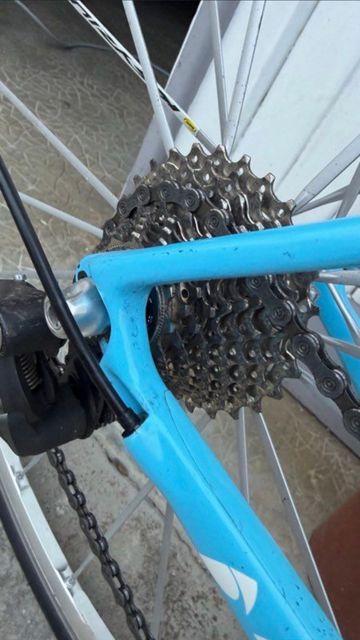 Used Factor O2 Shimano 105 2018 Road & Gravel, Blue — image 3 of 3