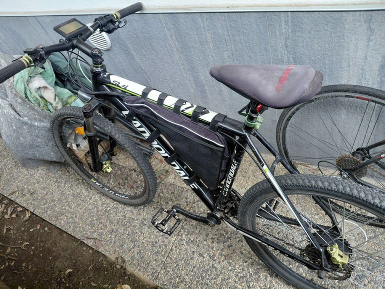 Gebrauchtes Cannondale Trail Shimano Alivio 2010 Mountainbike, Schwarz — Bild 2 von 4