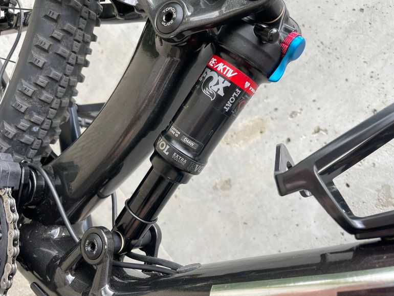 Gebrauchtes Trek Fuel EX 8 2022 2022 Mountainbike, Rot, 27.5, 29 — Bild 9 von 11