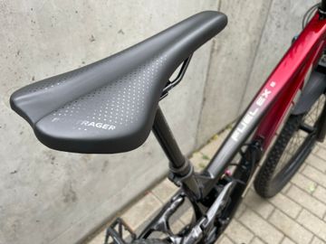 Gebrauchtes Trek Fuel EX 8 2022 2022 Mountainbike, Rot, 27.5, 29 — Bild 10 von 11