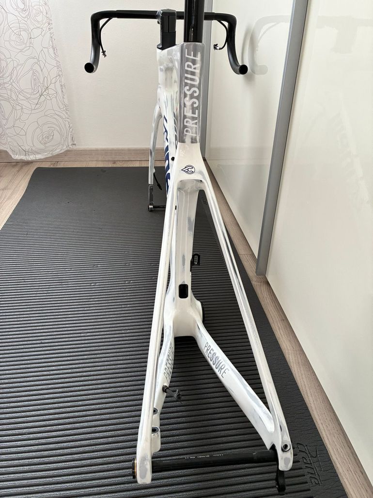 Used Cinelli Pressure Frameset 2024 Road & Gravel, White — image 8 of 19