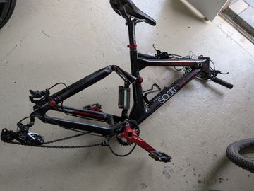Použité Scott Genius Frameset 2009 Mountainbike — obrázek 1 z 3