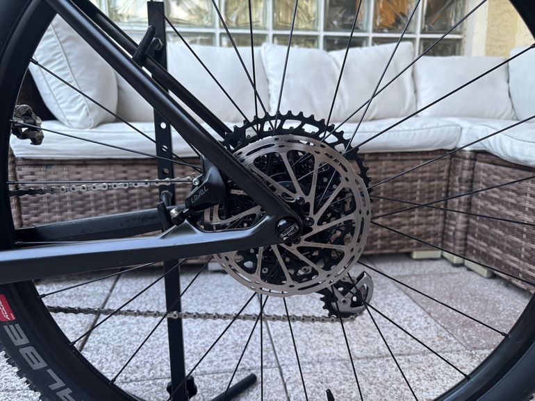 Použité Canyon CF8 SL 2020 Mountainbike — obrázek 9 z 17